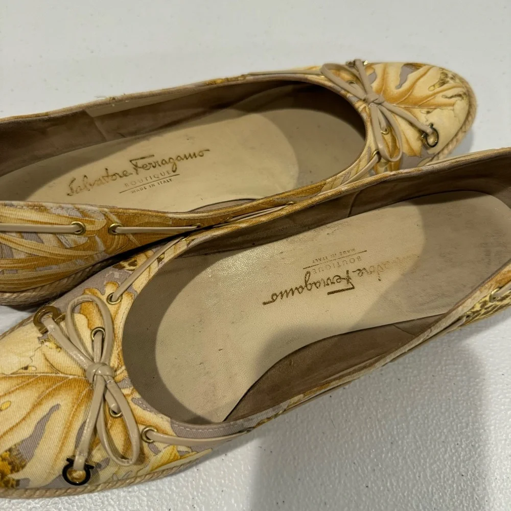 Salvatore Ferragamo Yellow Patterned Ballet Flats/Espadrilles